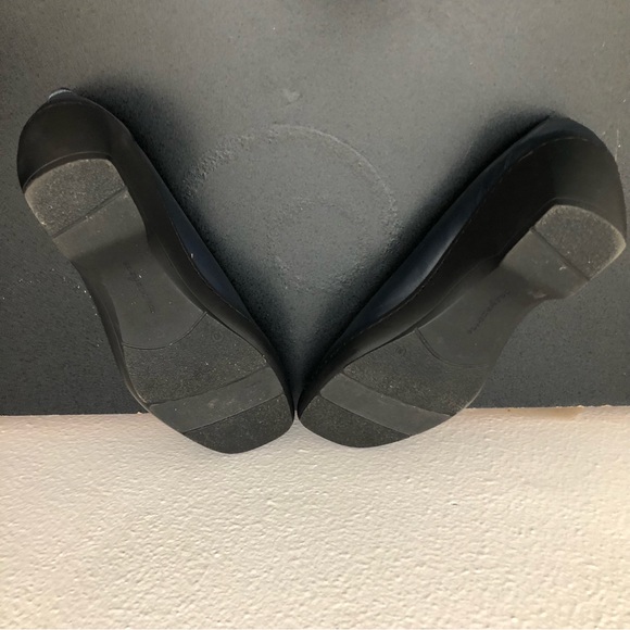 Easy Spirit Women's Size 10M Navy Blue Leather Round Toe 2.5" Heel Slip-On Shoe - Picture 9 of 11